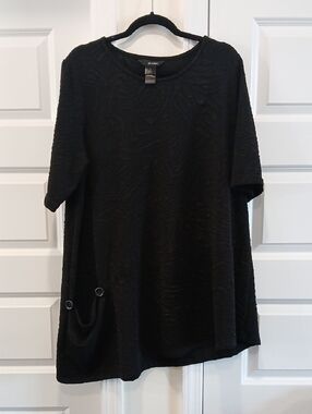 Ali Miles Black Textured Asymmetrical Hem Tunic Top Size 1X